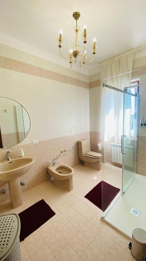 Villa Flora Affittacamere Luni Экстерьер фото